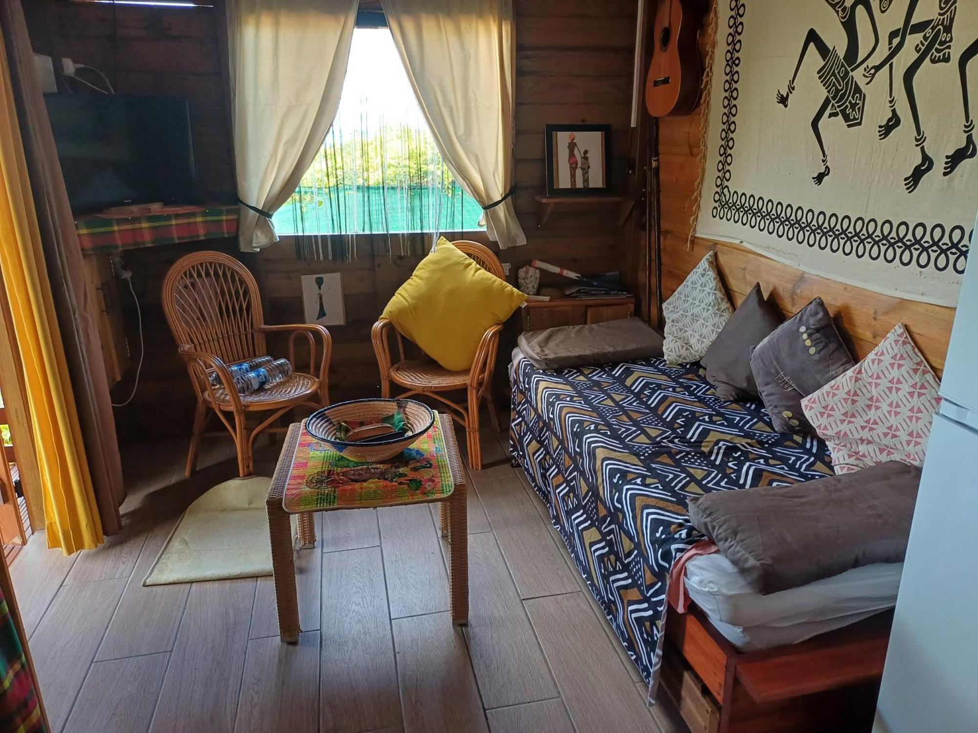 Soleil Couchant Bouillante Dış mekan fotoğraf